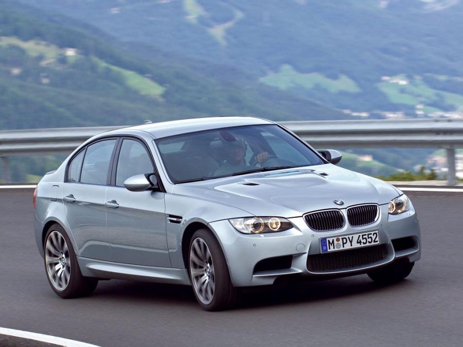  BMW M3 Sedan 2007 года  (фото 45 из 72)